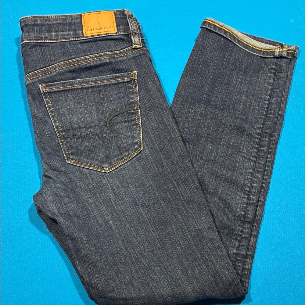 American Eagle Outfitters Women’s Skinny Jeans in Dark Blue Wash